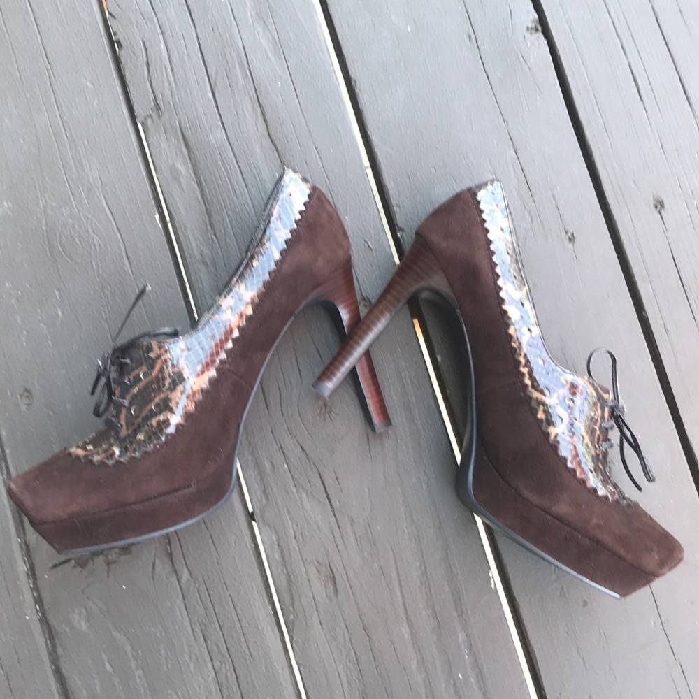 Gorgeous Carlos Santana High Heels - Picture 4 of 8